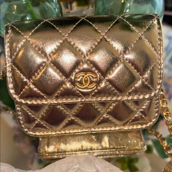 Chanel VIP Bag - Picture 2 of 8